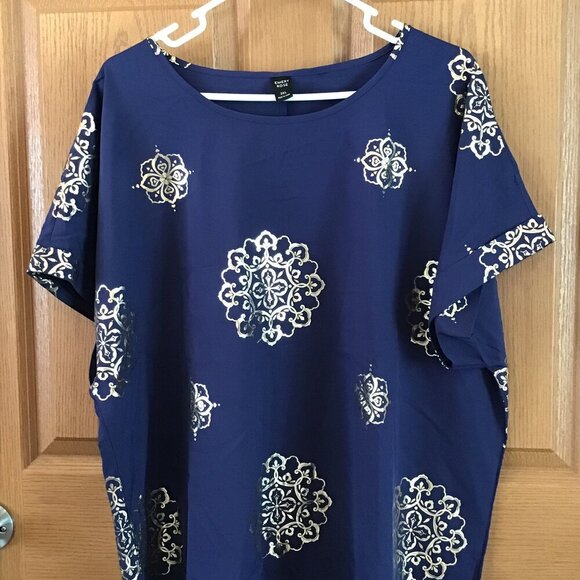 Emery Rose Blouse - Picture 1 of 2